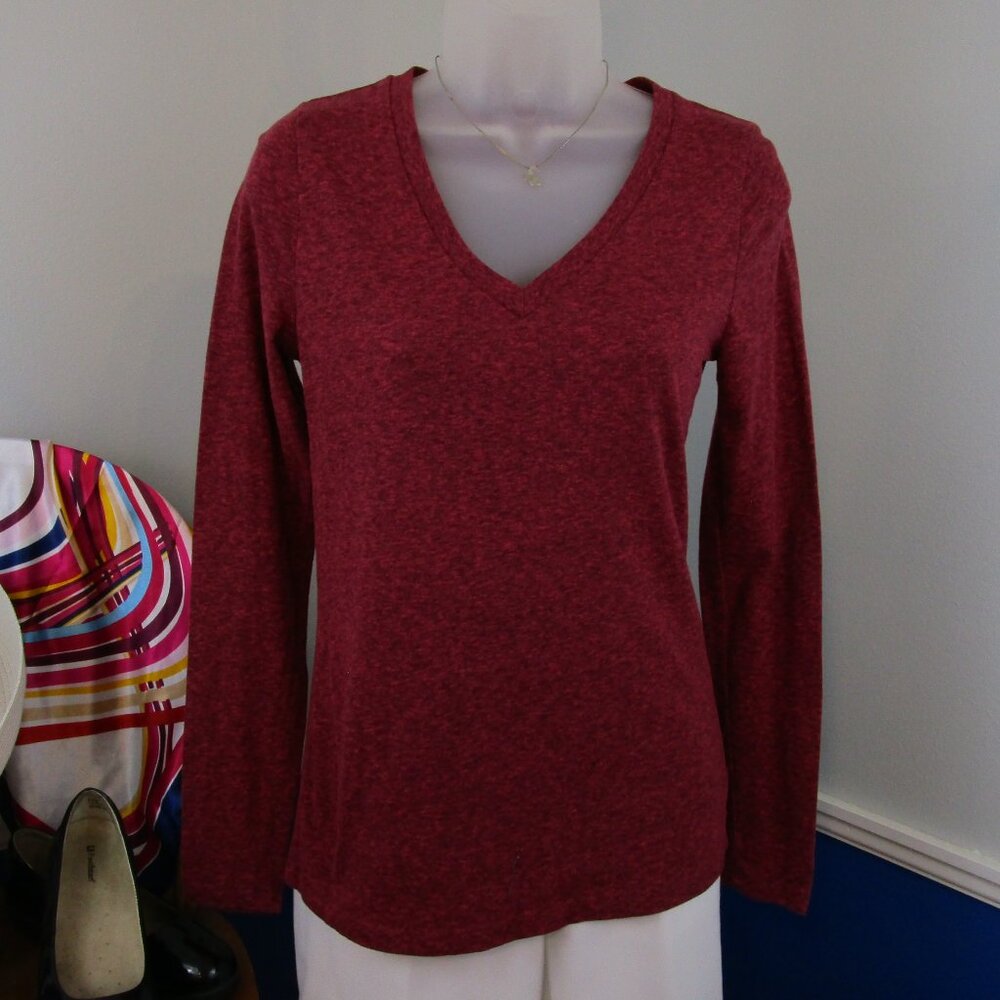 Mossimo Cranberry Heathered Burnout V-Neck Long Sleeve T-Shirt